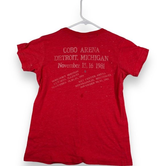 Junk Food Women's T-Shirt Size Large ACDC Graphic Red Made In USA - Picture 8 of 8